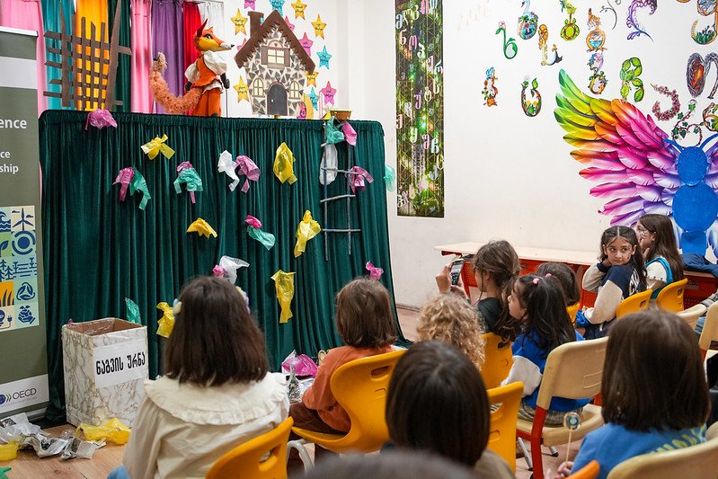 Puppet Show Brings Climate Awareness to Europe Day Celebrations in Kutaisi